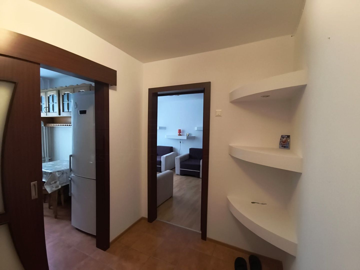 🏢 Apartament 2 camere | Etaj 1 | Centrală proprie | 350 € | Suceava - Poză 2
