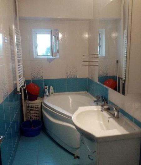 AP. 3 CAMERE TIMPURI NOI, BUCATARIE INCHISA,70 MP. UTILI,MOBILAT,AC - Poză 7