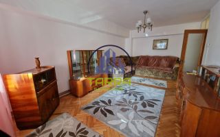 Apartament 3 camere de inchiriat in Alba Iulia zona Ultracentrala - Poză 1