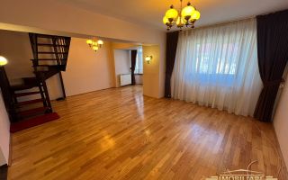 Apartament de vanzare pe doua nivele, zona Pietonalul Transilvaniei, pret 180000 euro - Poză 1