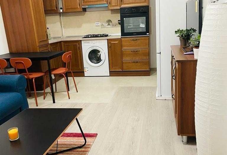 Închiriez apartament 3 camere, Mihai Bravu, centrală bloc, metrou 1min - Poză 3