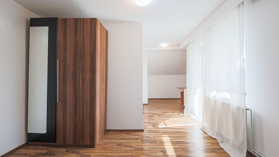 Casă spațioasă – zona Lebăda, comision 0% | Pret redus - 192.000 € - Poză 4