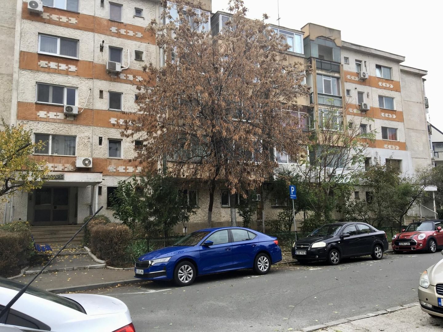 DE VÂNZARE- 2 camere decomandat - etajul 1/4 - Văcărești - Poză 19