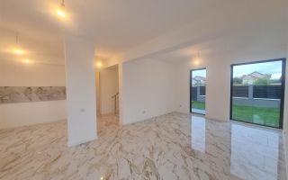 Vila superba cu 5 camere, intabulata 2025, P+E, toate utilitatile.  Harman - Poză 3