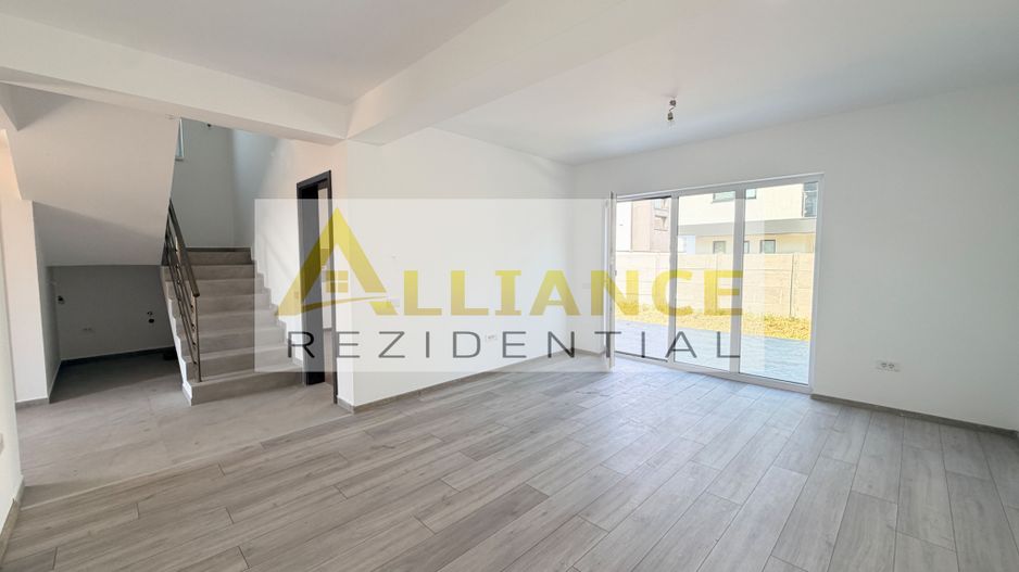Casa de vanzare in Comuna Berceni | Zona de intrare | 5 camere | - Poză 5
