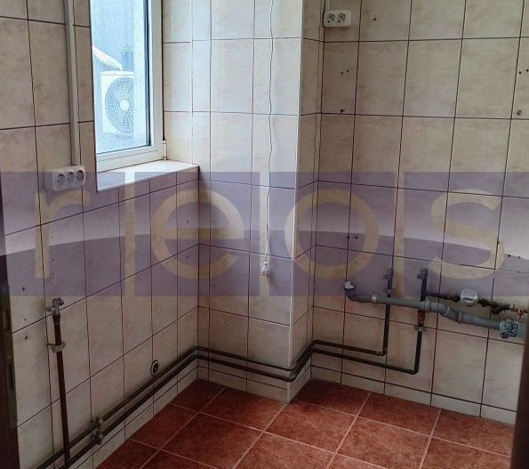 DE VANZARE APARTAMENT 2 CAMERE 46 MP | DECOMANDAT| METROU LUJERULUI - Poză 4