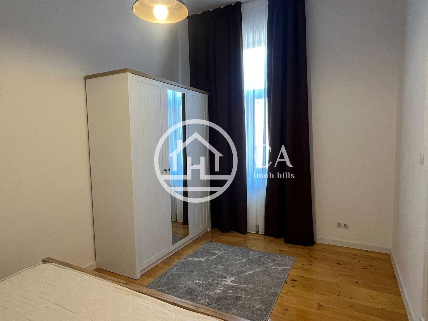 Apartament de închiriat cu 3 camere în zona ultracentrală, Oradea - Poză 3