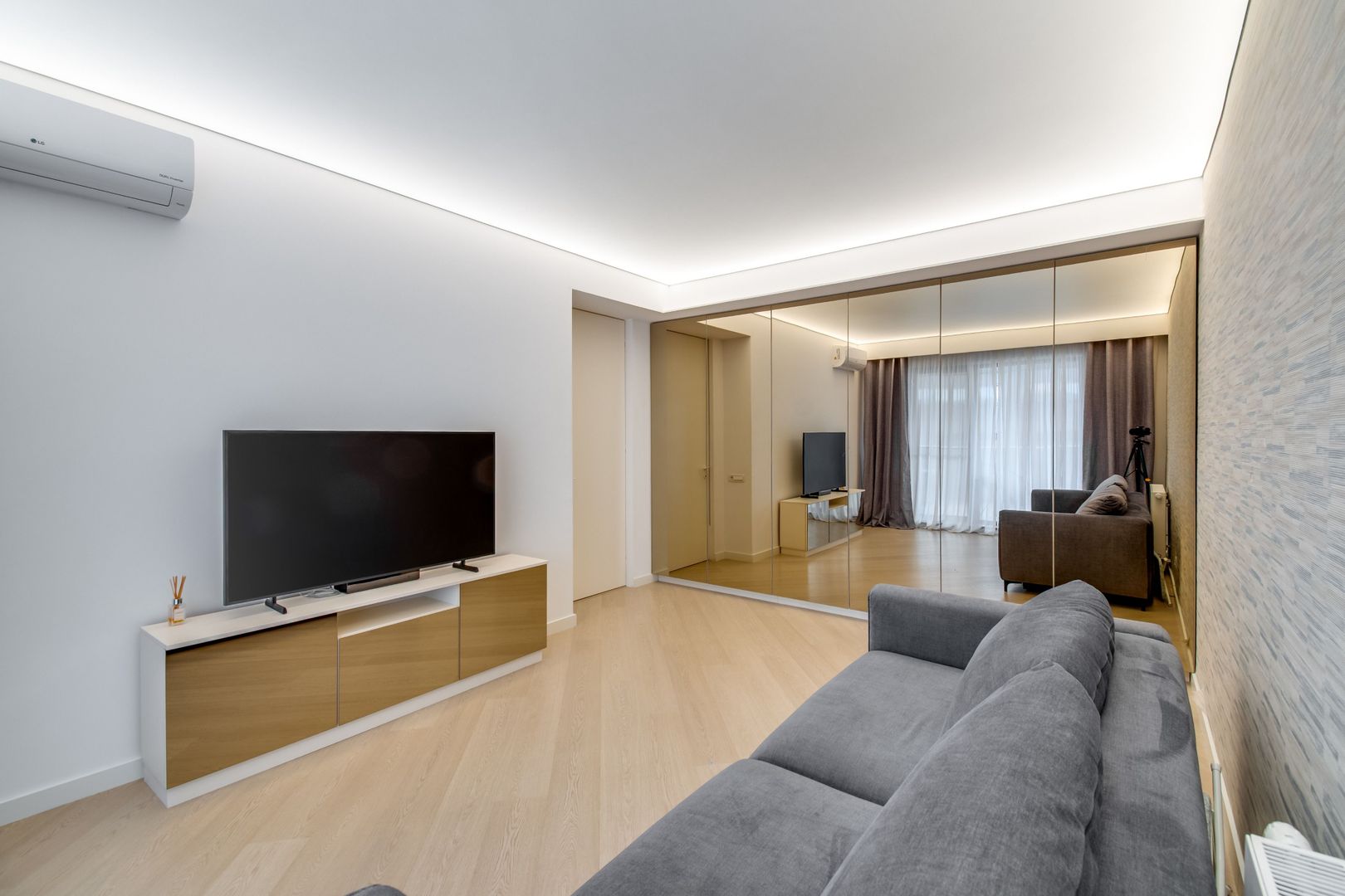 Cortina North || 2 camere || Finisaje de lux || Parcare || Piscină - Poză 1
