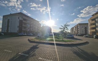 Apartament Etaj 1, 2 camere  plus dressing   zona Compa  Vasile Aaron - Poză 8