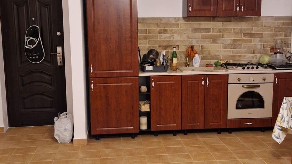 Giroc | 2 Camere | Mobilat si Utilat | Centrala proprie | Loc de parcare - Poză 1