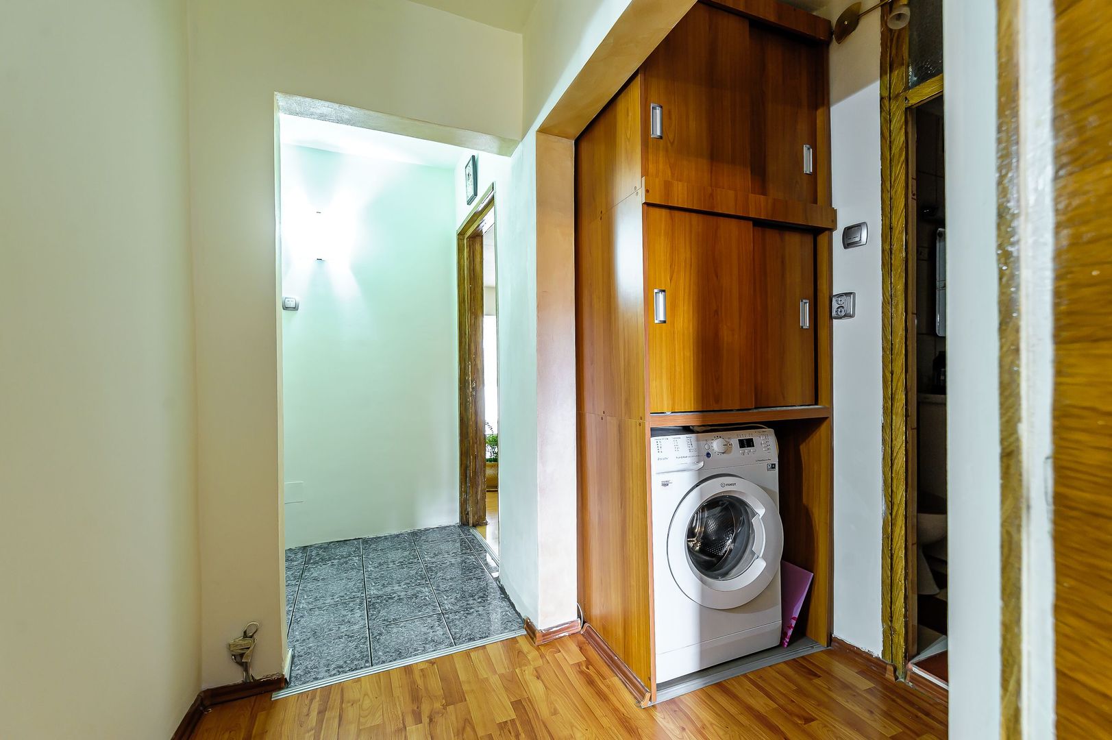 Apartament cu 3 camere decomandat la etajul 3 - Poză 6
