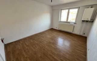 Garsoniera | Etaj 3 | Pretabil investitie | Zona Lazaret - Poză 1