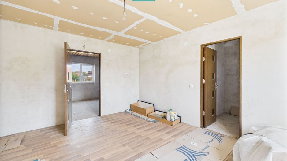 Casa la gri in Frumuseni - Poză 6