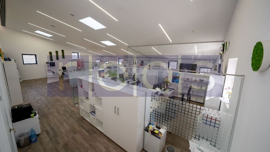 VANZARE -CLADIRE DE BIROURI - ARHITECTURA EXCEPTIONALA - Poză 11