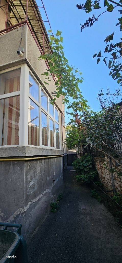 Vila P+1 Piața Muncii , strada Orzari, apartament cu 3 camere la Parer - Poză 6