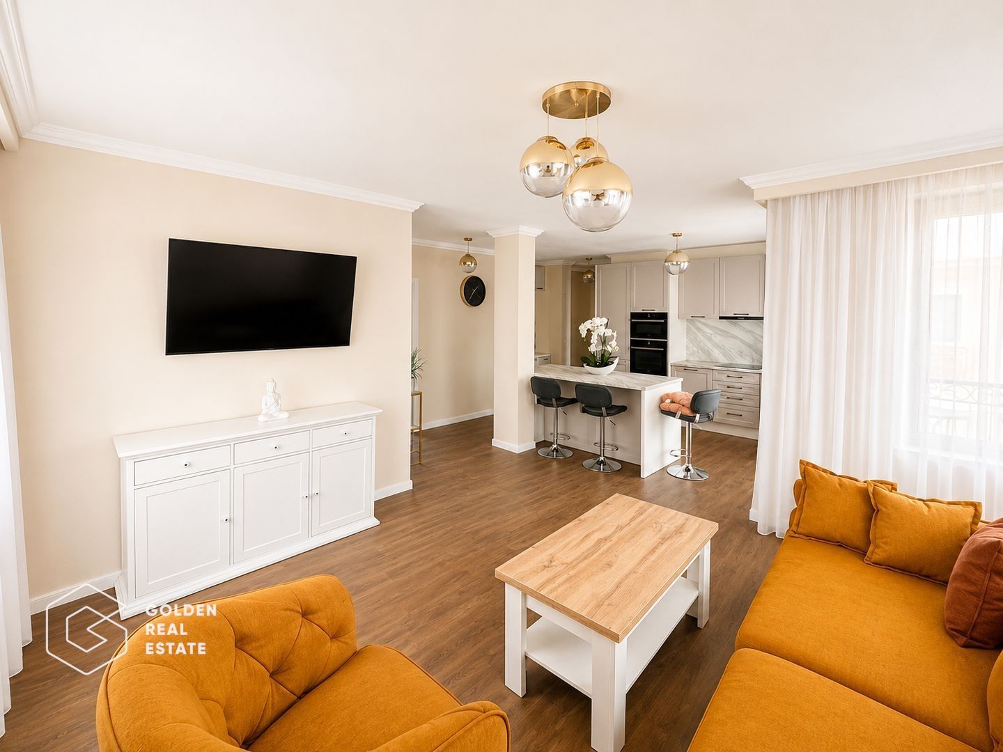 Apartament premium, zona Subcetate, 3 camere, 2 bai, loc parcare, sala, piscina - Poză 1