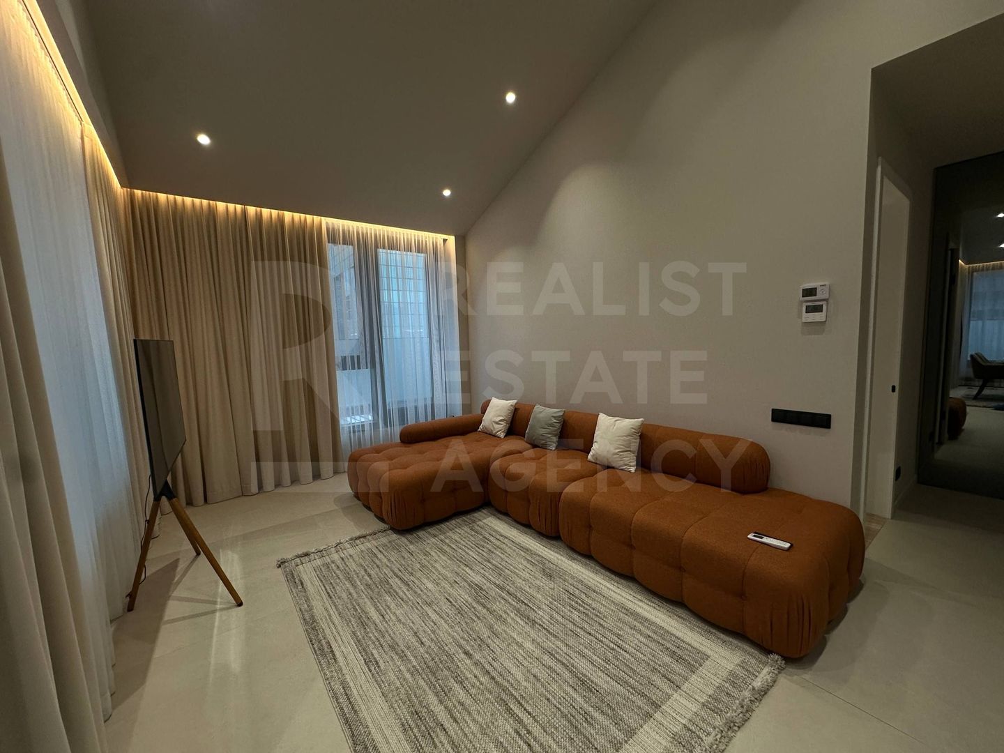 Chirie, penthouse, 3 camere, str. Mitropolit  Varlaam, Centru - Poză 3