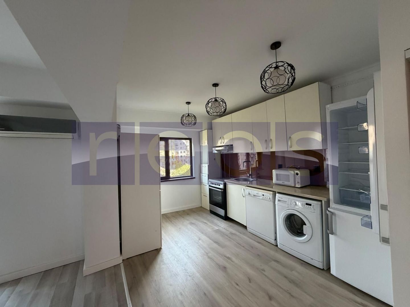 VANZARE 3 CAMERE | ZONA TINERETULUI-GHEORGHE SINCAI - Poză 3