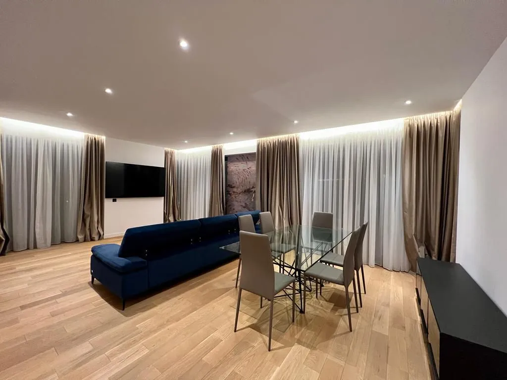 Inchiriere apartament 4 camere | One Herastrau Towers — fotografia 3