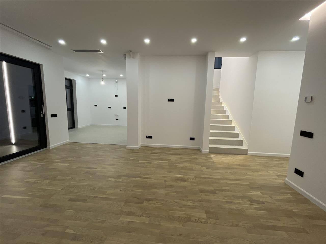 VILA PREMIUM | FINALIZATA | TUNARI - Poză 11