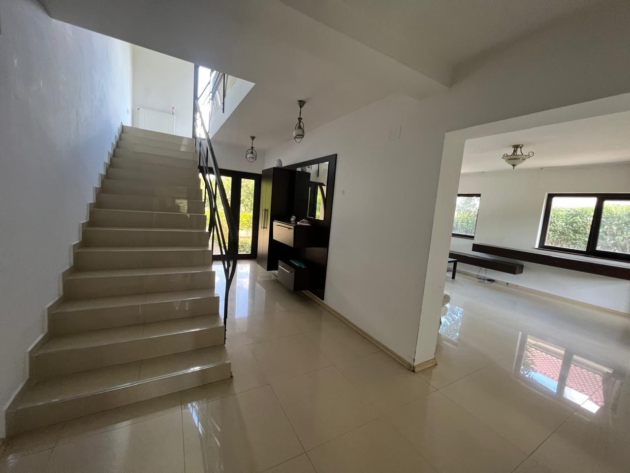 Vila de inchiriat in zona Ghiroda - Poză 3