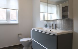 Casa individuala, zona Brytim, 4 camere + 2 bai, centrala proprie. - Poză 18