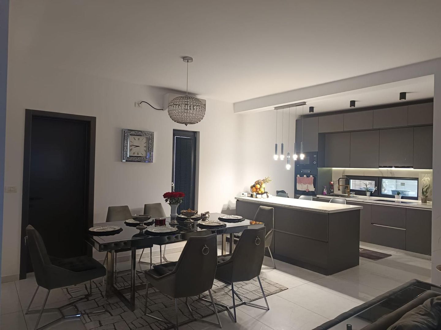 Duplex despartit prin garaj -Dumbravita - zona Lidl - Poză 7