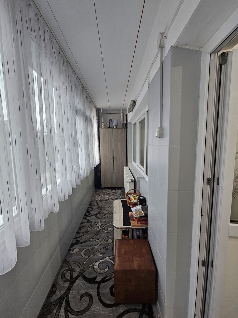 Apartament deosebit 3 camere – lux, complet mobilat, zonă excelentă - Poză 11