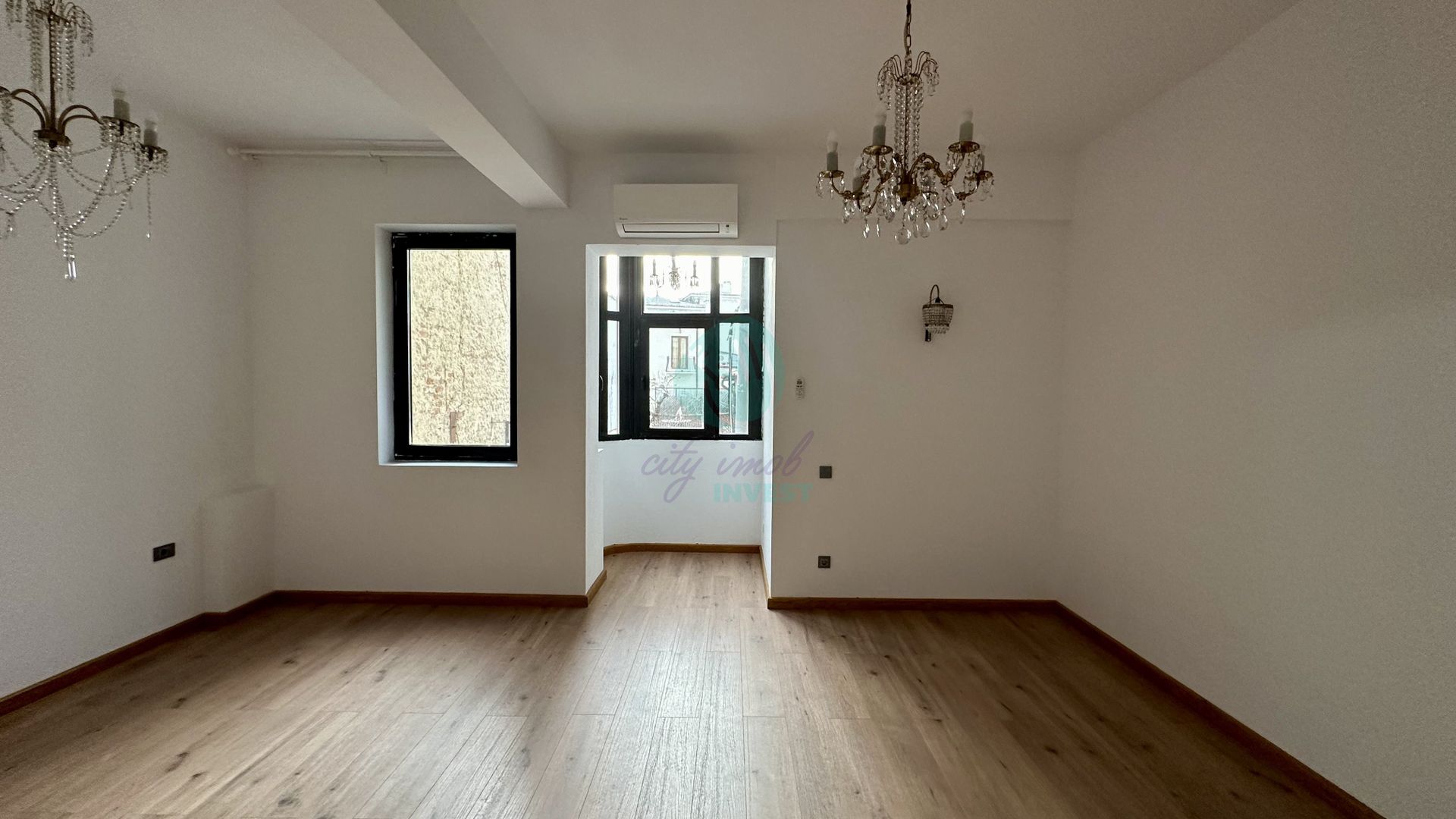 Garsoniera renovata intr-o zona boema - Poză 5