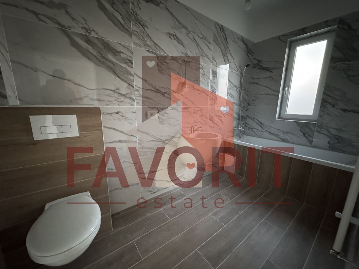 Etaj 1. Decomandat. Cu 2 bai - Poză 11