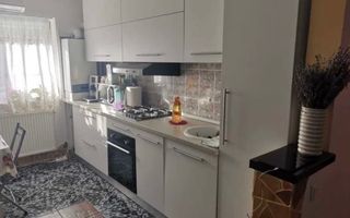 Apartament cu 2 camere decomandate Mv2 strada Mozart renovat, mobilat. - Poză 1