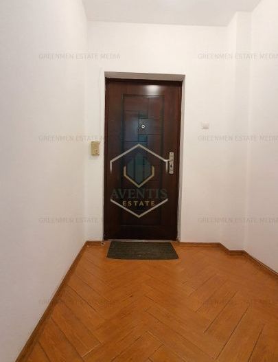 Renovat, vedere in curtea interioara, spatios, Calea Victoriei Piata Victoriei - Poză 14