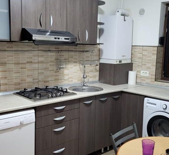 De Vanzare Apartament 3 camere in Vila Sebastian sect 5 - Poză 10