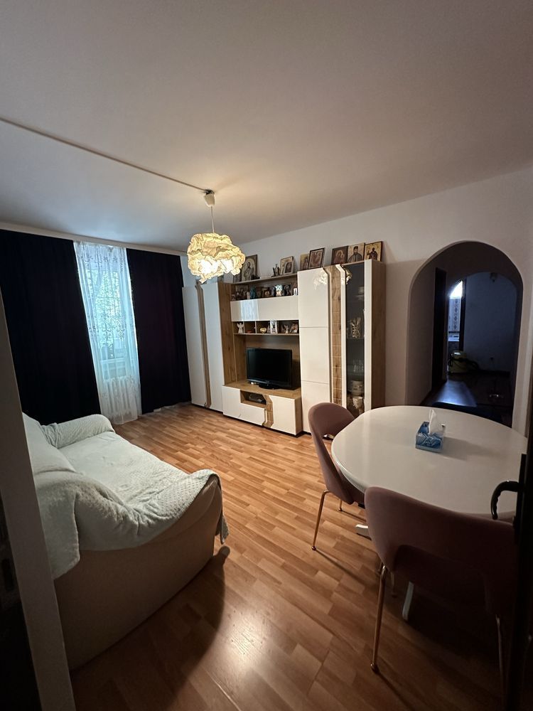 4 camere complet renovat | Parcul Moghioroș - Poză 2