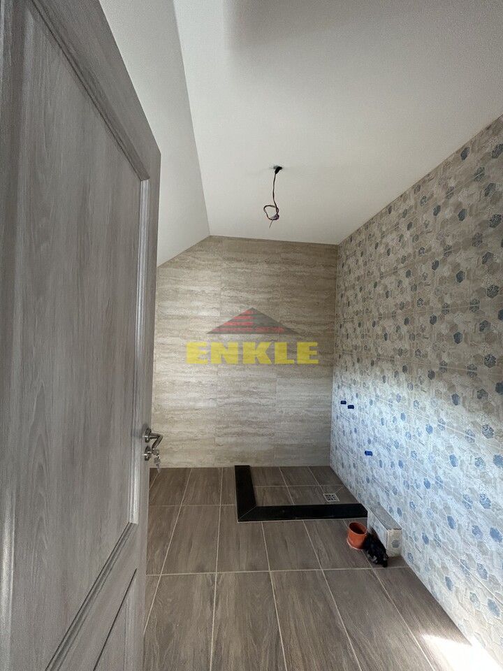 Casa de vanzare, zona Liceul Pedagogic. Pret 225.000€ Negociabil! - Poză 18