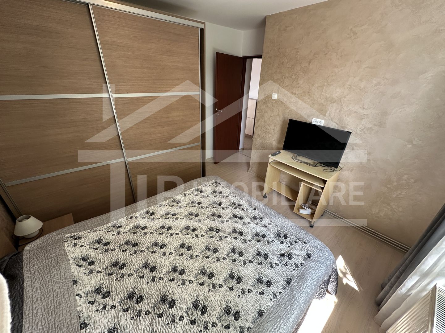 Apartament cu 2 camere, decomandat, 54mp, zona strazii Gloriei - Poză 4