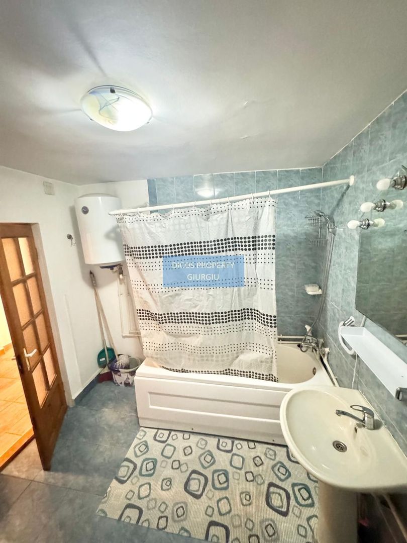 Casă de vânzare – Strada Ramadan - Poză 10