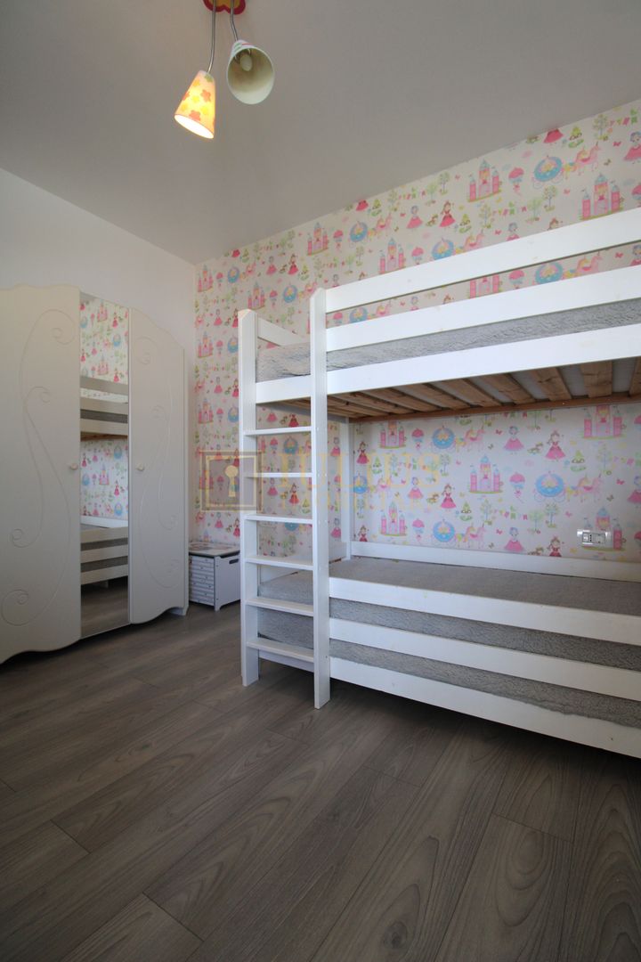 3 camere in Dumbravita; et II, str Rozelor, cartier deosebit. - Poză 19