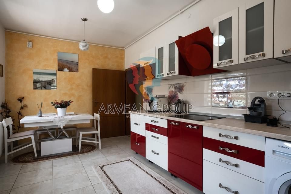 Casa mare de 5 camere - Poză 8