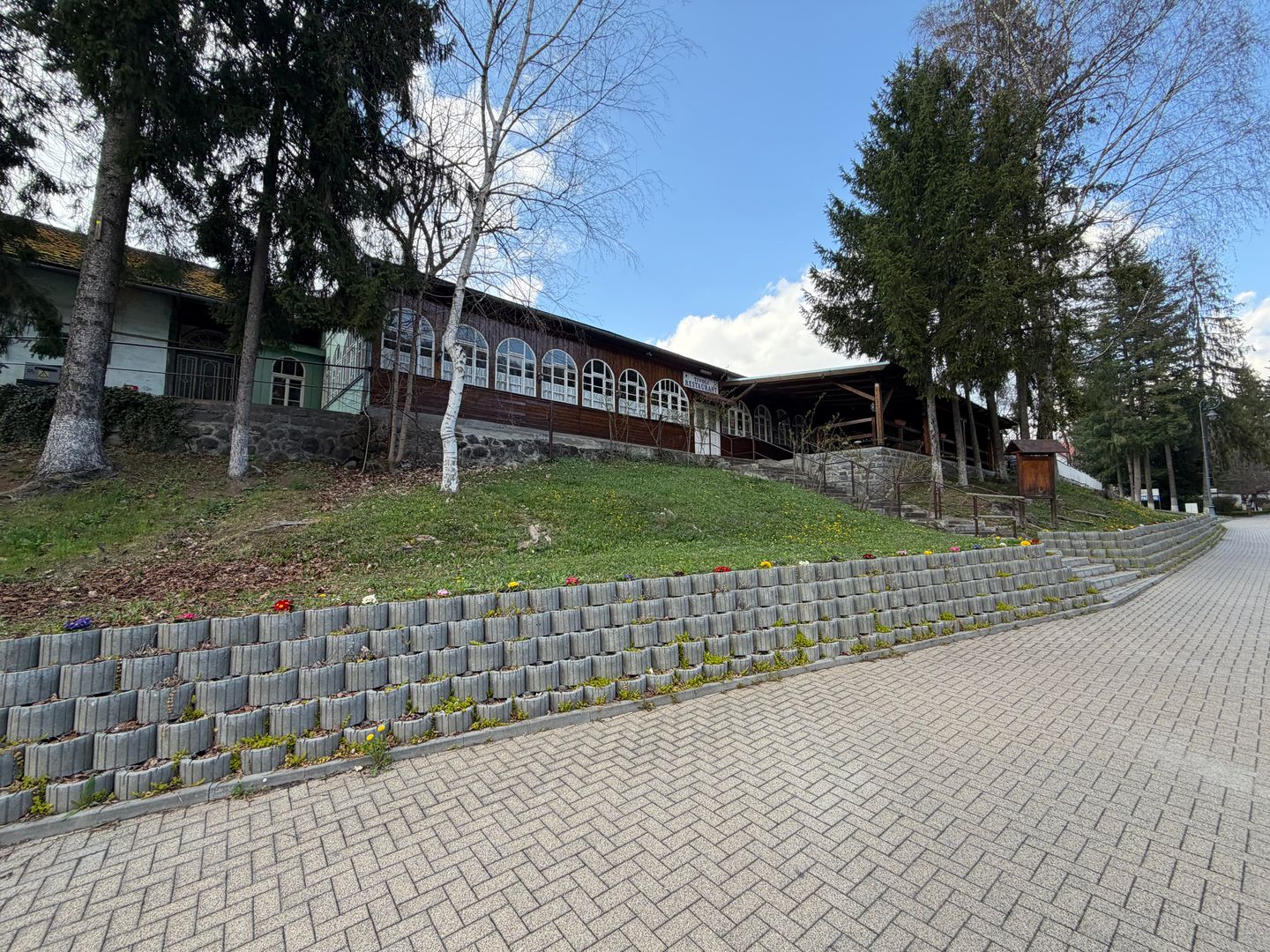 Oportunitate rara de investitie – teren in Sovata, str. Trandafirilor - Poză 2