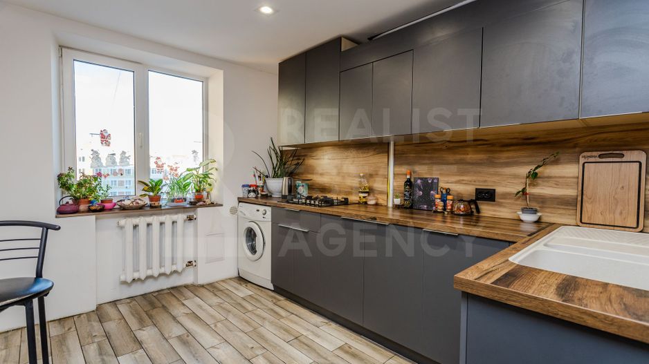Vânzare, apartament, 3 camere str. Igor Vieru, Ciocana - Poză 2