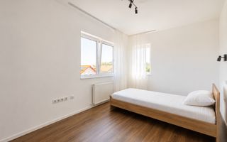 Casa tip duplex cu 4 camere de inchiriat in zona Europa - Poză 12