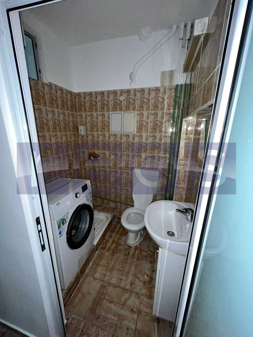 VANZARE GARSONIERA | DECOMANDATA | ZONA BABA NOVAC - Poză 3
