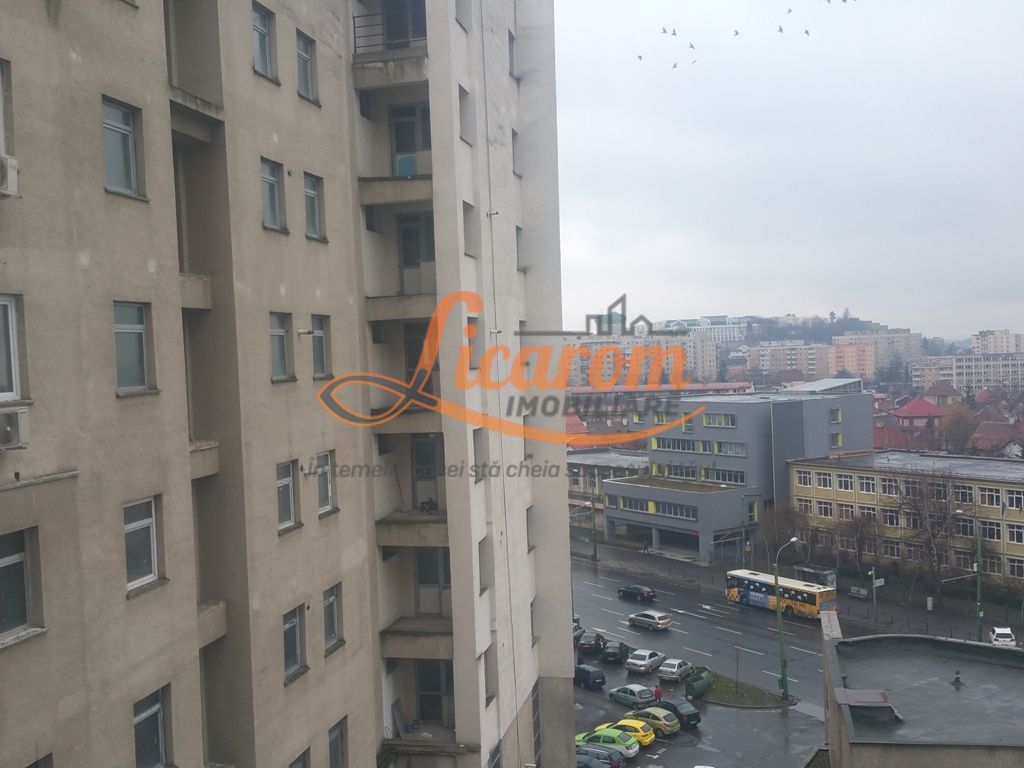 Spatiu de birou Centrul Civic  str Mihail Kogalniceanu pret 600 euro - Poză 2