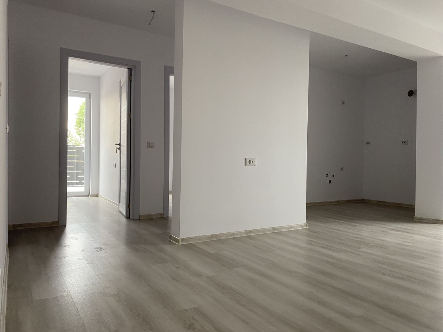 Vanzare apartament cu 3 camere - bloc nou - zona Sideco - Targoviste - Poză 8