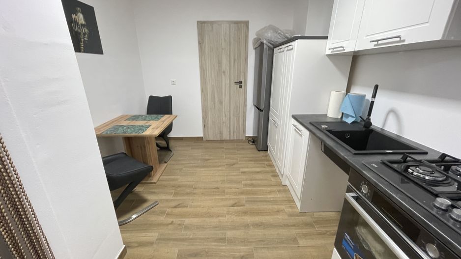 Amenajat complet, mobilat și utilat, totul nou - Poză 9