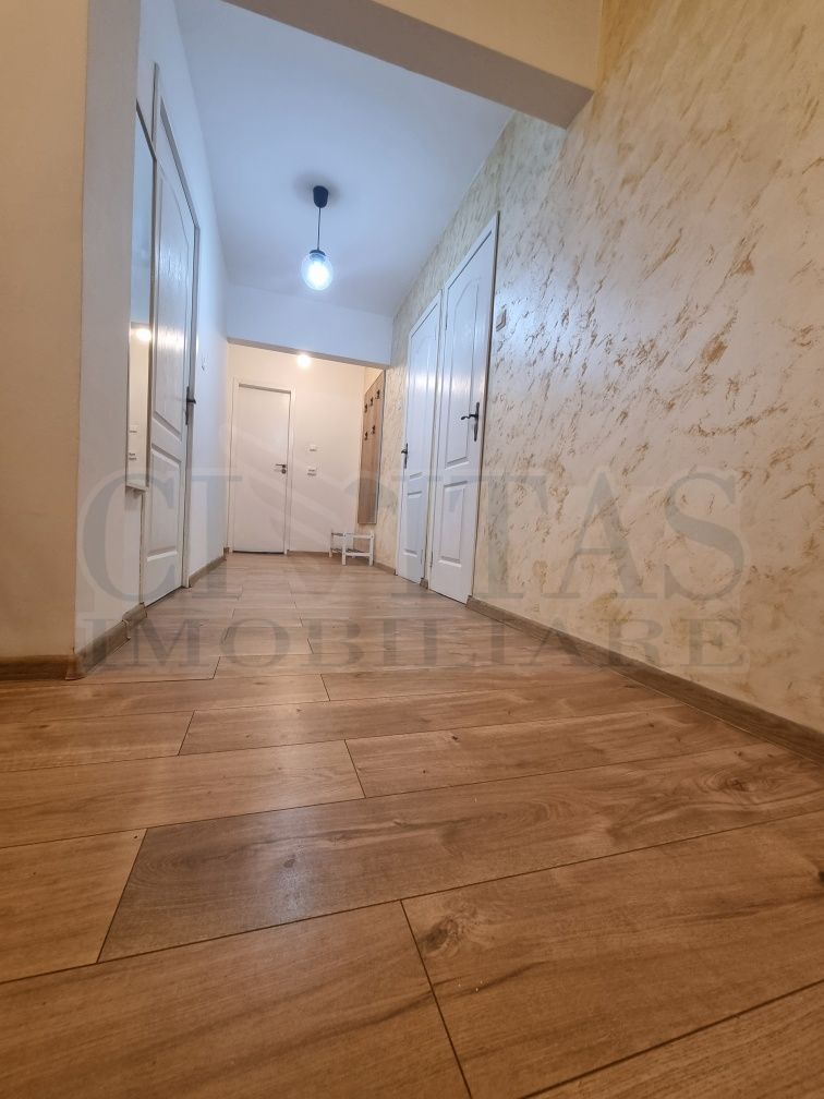 Apartament 3 camere Aurel Vlaicu finisat modern, ideal investitie! - Poză 1