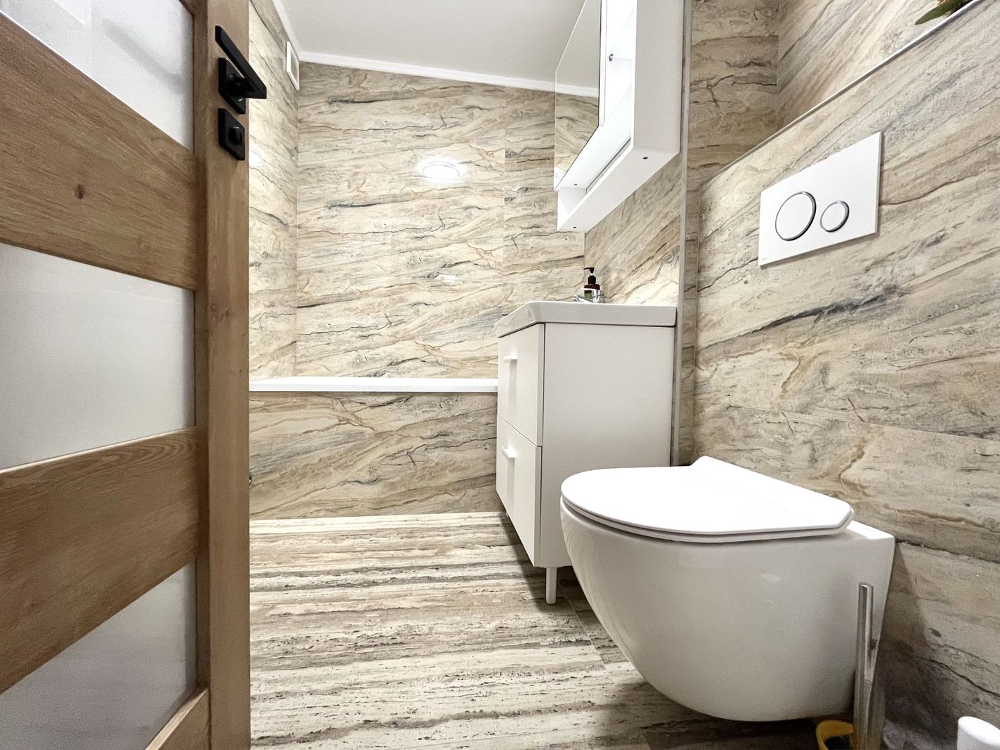 Apartament elegant si spatios – 2 Camere, Etaj 1, Girocului – Drubeta - Poză 12