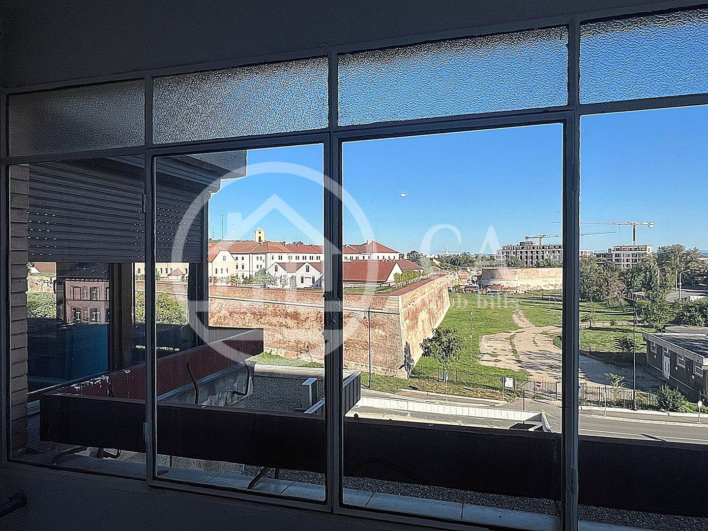 Apartament cu 4 camere de vanzare Ultracentral Oradea - Poză 18