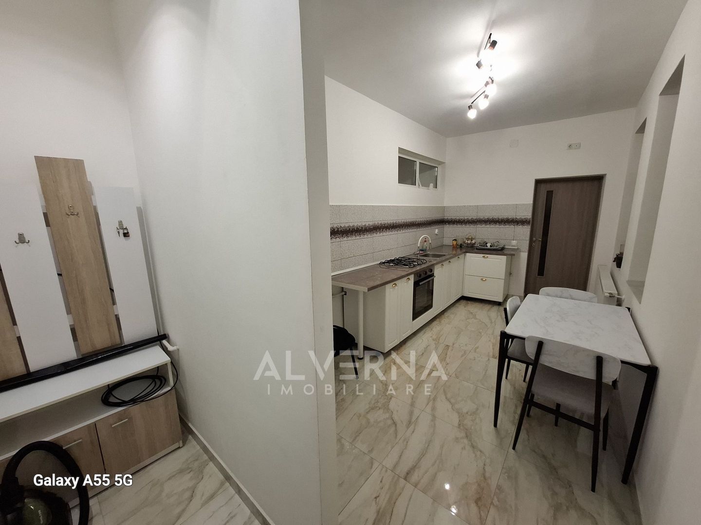 Apartament 2 camere | 60 mp | curte proprie | zona Parcul Feroviarilor - Poză 3